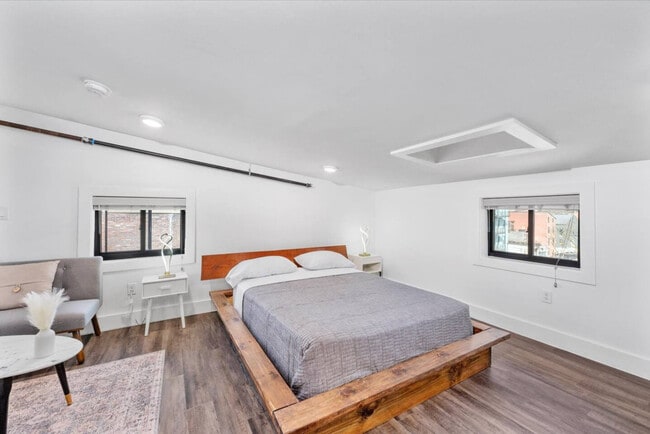 Building Photo - 18 W Elder St Unit SI ID1540381P