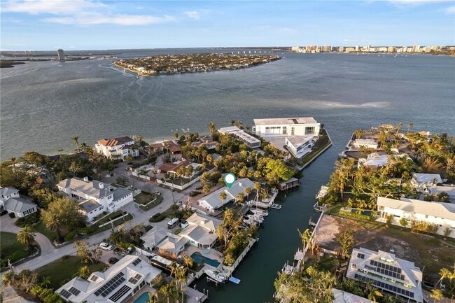 Photo - 31 Lands End Ln