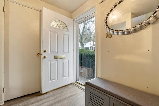 Photo - 485 Milbeth Dr