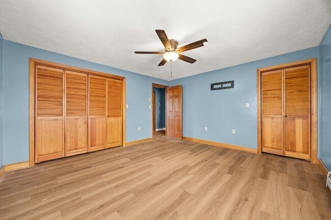 Building Photo - 39 Blendall St Unit Room 1