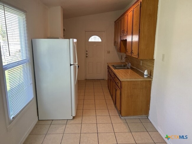 Photo - 905 Evergreen Dr