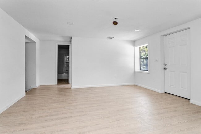 Photo - 16016 Green Manor Dr Unit A