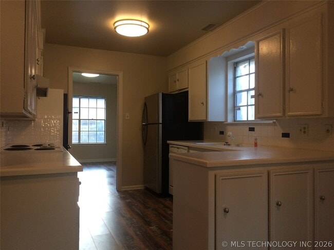 Photo - 4912 S Knoxville Pl