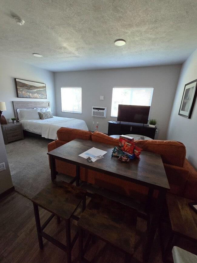 Photo - 1331 Winona Ct Unit SI ID1335725P