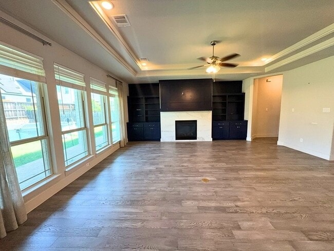 Photo - 2151 Lassen Dr