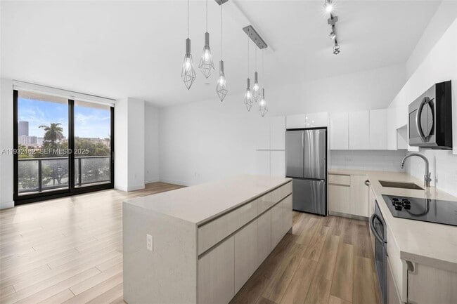 Photo - 101 Diplomat Pkwy Unit 0508