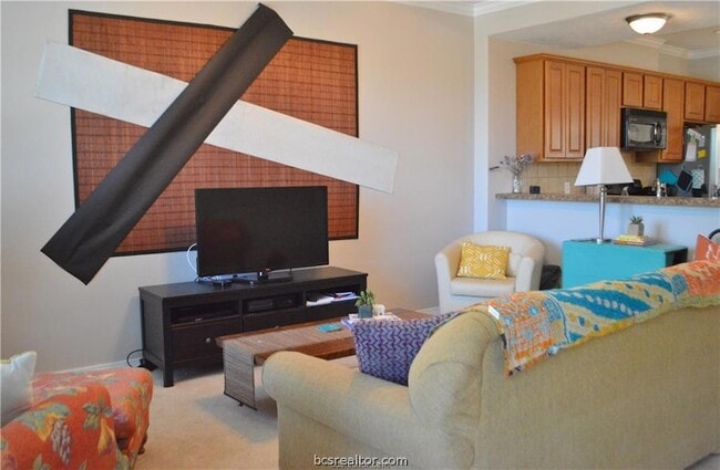 Photo - 1000 Spring Loop Unit 1604