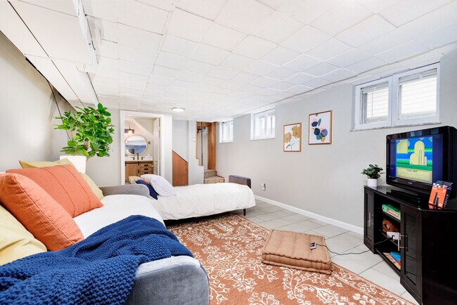 Photo - 5336 Northrup Ave Unit ID1314621P