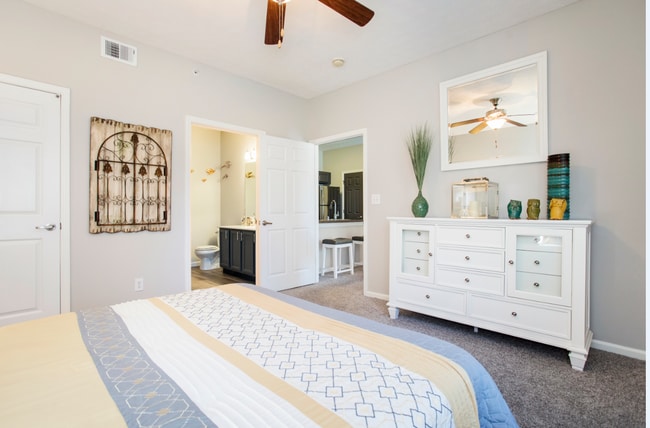 Photo - Southgate Landing