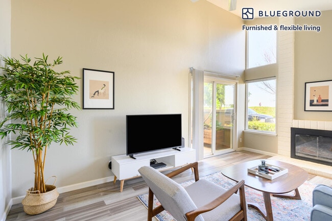 Photo - 1551 Beach Park Blvd