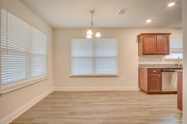 Photo - 8810 Derby Ln