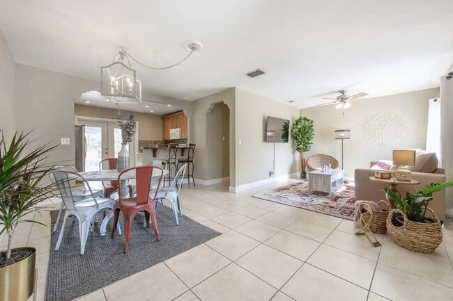 Photo - 2415 W Carmen St Unit SI ID1553483P