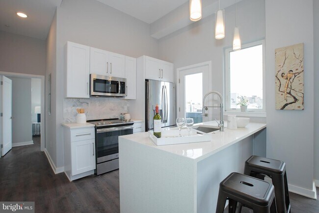 Photo - 1534 Ridge Ave Unit 301