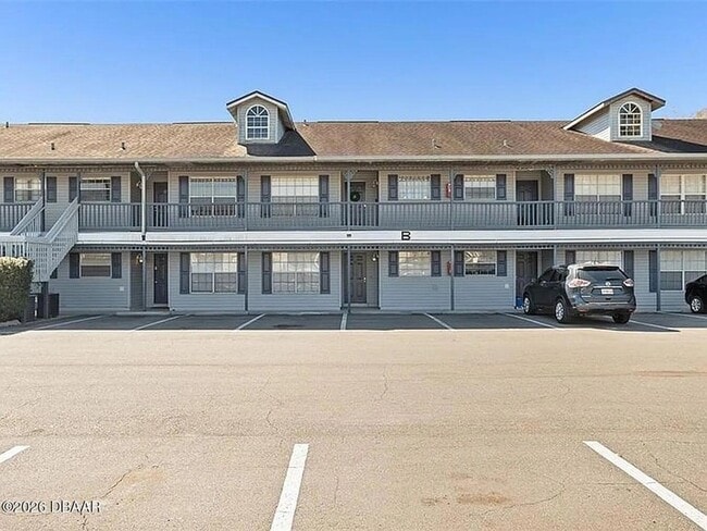 Building Photo - 313 Dirksen Dr Unit 16