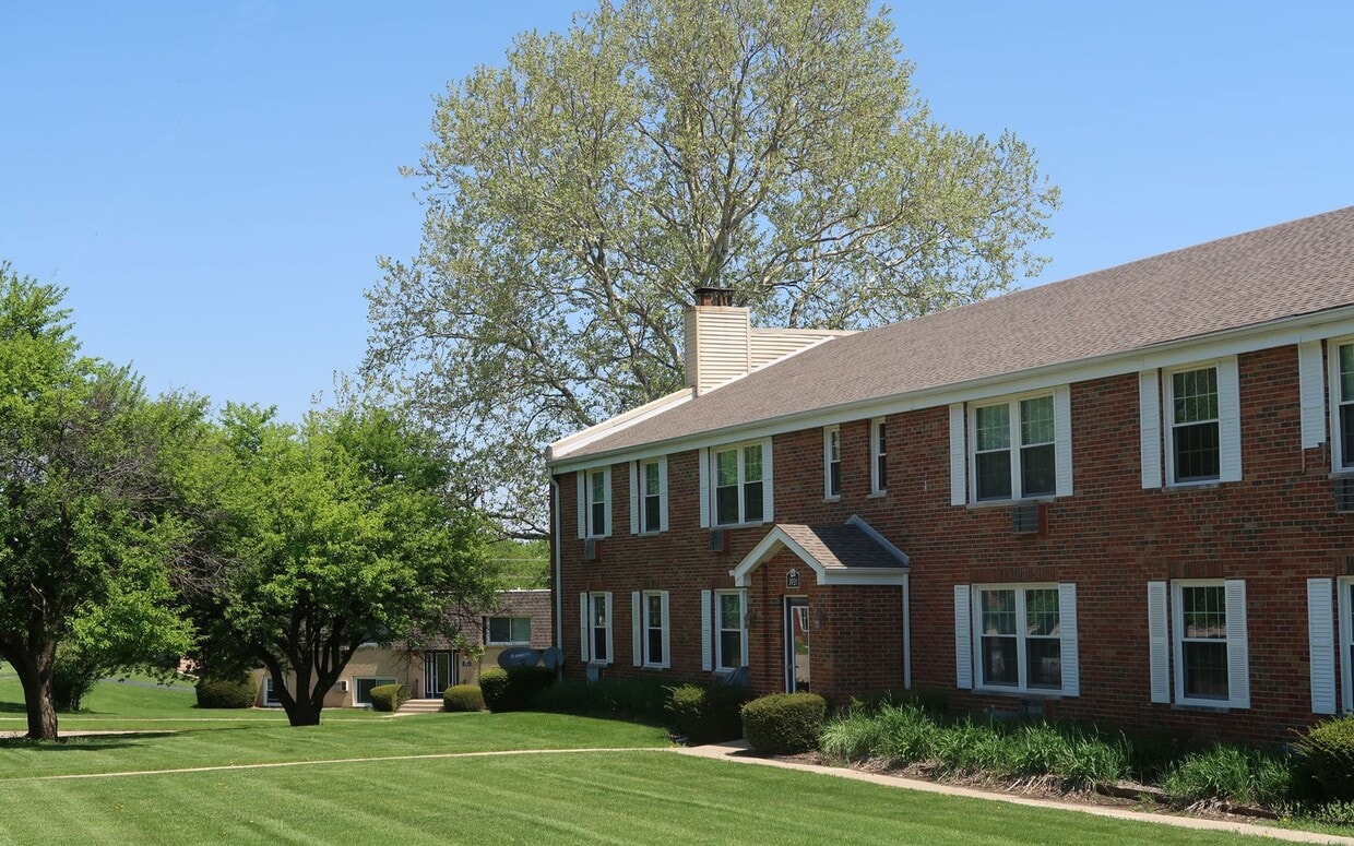 Floor Plan - 2 Bedroom Aspen with Patio