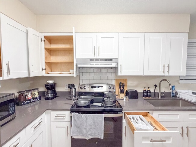 Photo - 1450 N Hwy 360 Unit SI ID1507123P