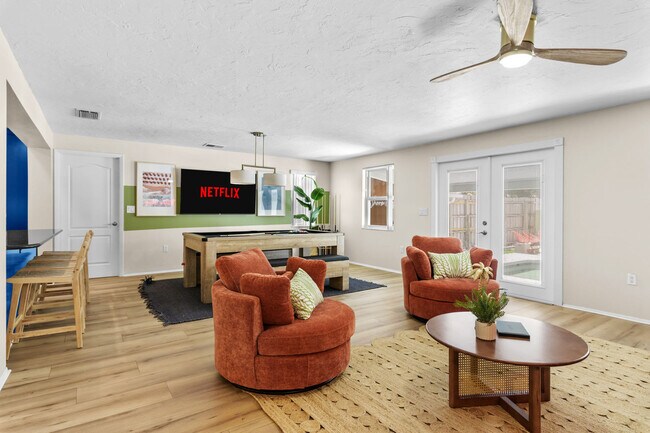 Photo - 210 42nd St W Unit ID1221777P