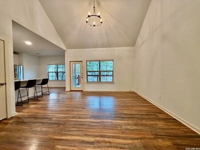 Photo - 1513 Winding Creek Trail