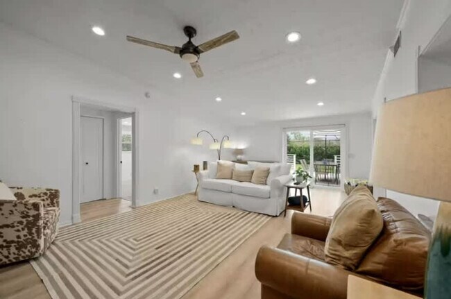 Photo - 49 Sandra Dr Unit SI ID1578572P