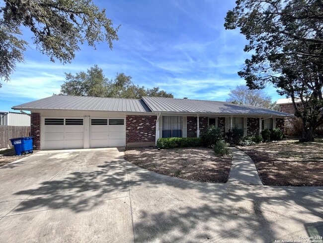 Building Photo - 1410 Colleen Dr