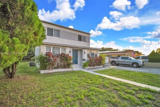 Photo - 3030 NW 16th St