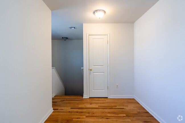 Entrance - Village at Bridgewater