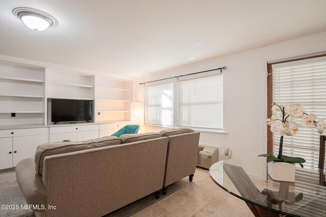 Photo - 4 20th Ave S Unit LOWER