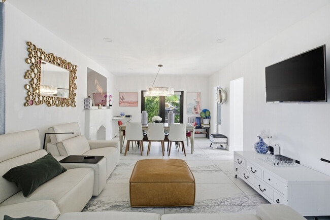 Photo - 8280 NE 1st Pl Unit SI ID1568909P