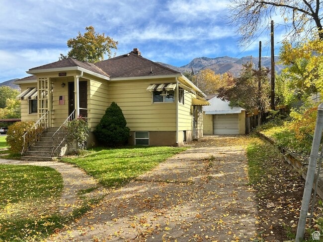 Photo - 3580 Van Buren Ave