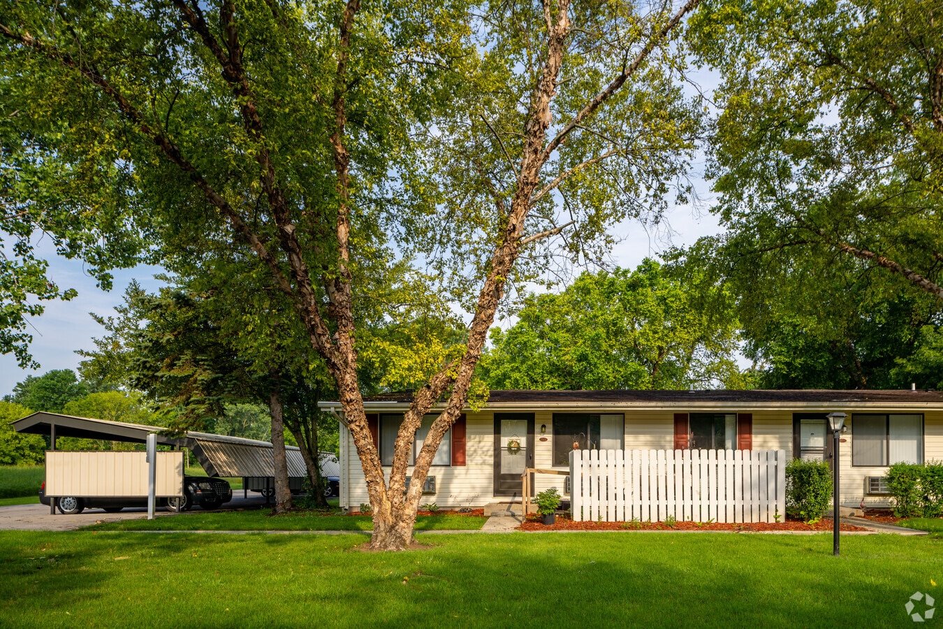 Camberwell ~ Boutique Cottage Style Living Meets Hassle Free Leasing - Camberwell ~ Boutique Cottage Style Living Meets Hassle Free Leasing