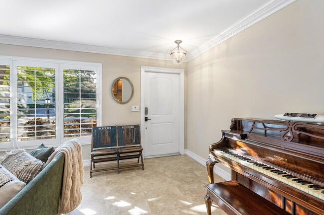 Photo - 770 NW 3rd Ave