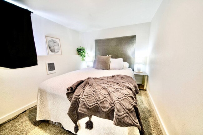 Photo - 132 SE 7th Ave Unit SI ID1624354P