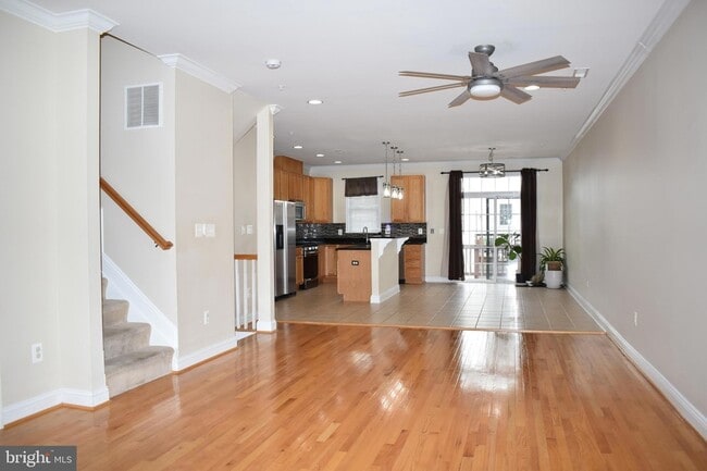 Photo - 324 Scott St