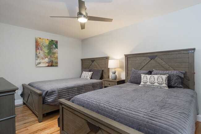 Photo - 19 Shady Brook Ln Unit SI ID1590580P