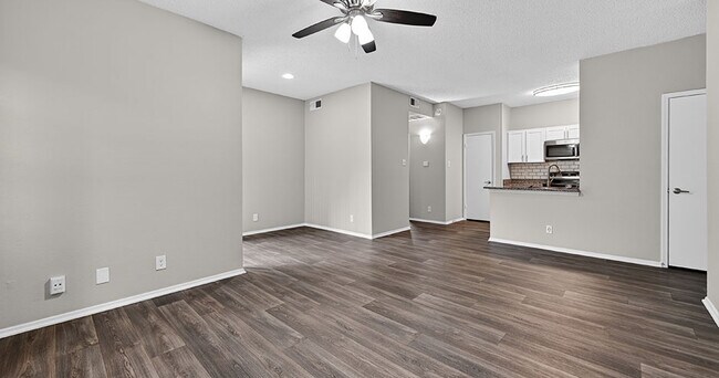 Photo - The Versailles Apartments