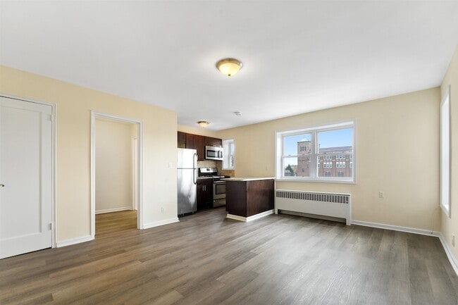 Photo - 210 Woodcliff Ave Unit 3F