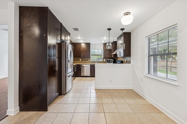 Photo - 3104 Fontana Dr