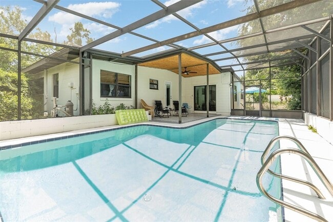 Photo - 2721 E Marks St