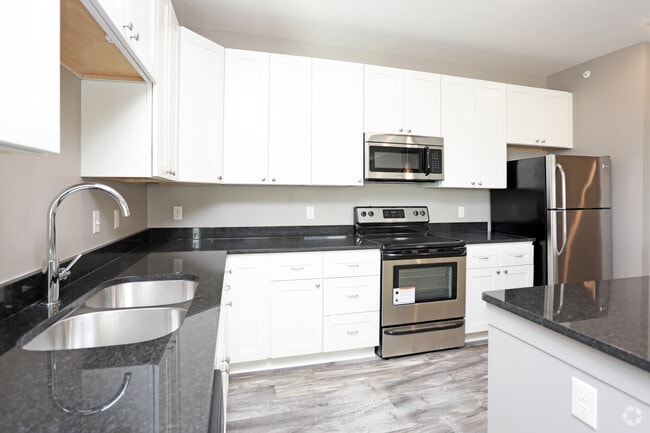 Kitchen - Avenue 204