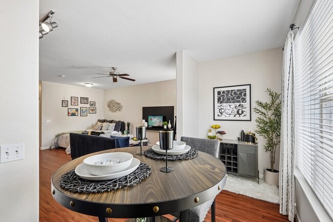 Acacia B, Studio, 1 Bath, 656 sq ft - Vue Park West