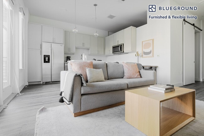 Photo - 212 W Highland Mall Blvd Unit FL3-ID275