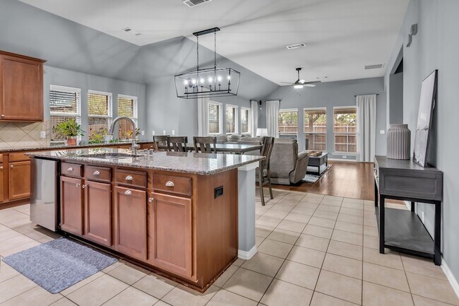 Photo - 6548 Fairview Dr