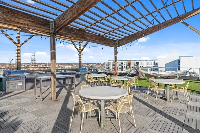 Photo - 19 Day St Unit 402