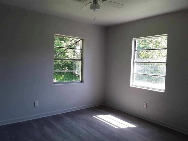 Photo - 1104 Volusia St