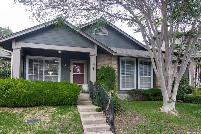 Photo - 1015 E Yager Ln