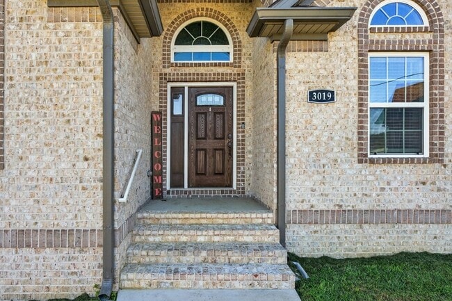 Photo - 3019 Cambridge Ct