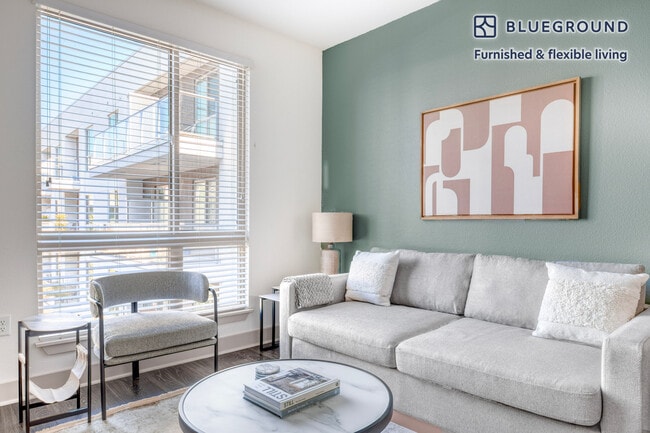 Building Photo - 6161 Fairmount Ave Unit SI FL4-ID3