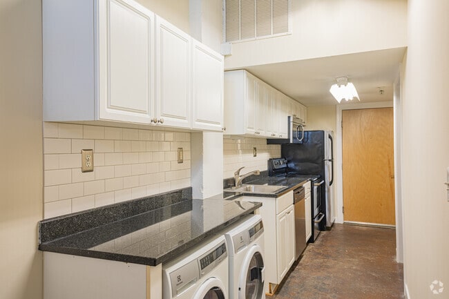 3BR, 3BA - Todd Lofts