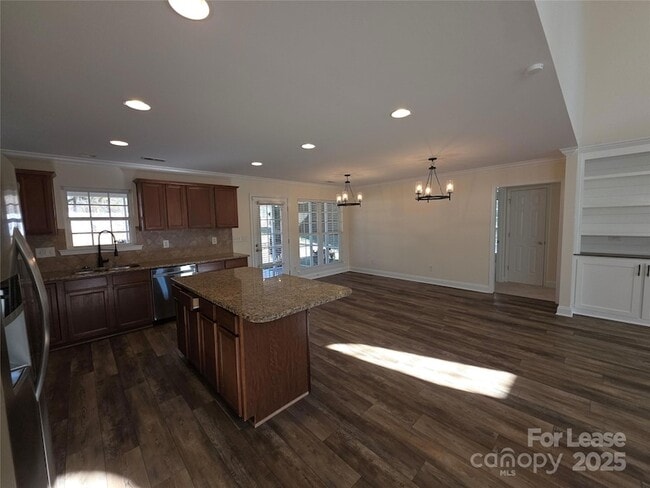 Photo - 1682 Lane Rd