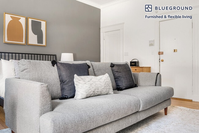 Photo - 232 Newbury St Unit SI FL2-ID601